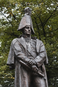de tolli